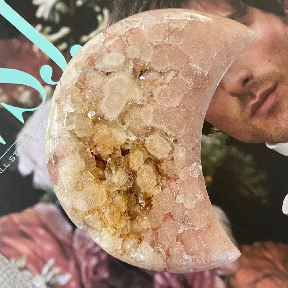 •PINK AMETHYST•crescent moon shaped polished natural gemstone - Picture 3 of 8